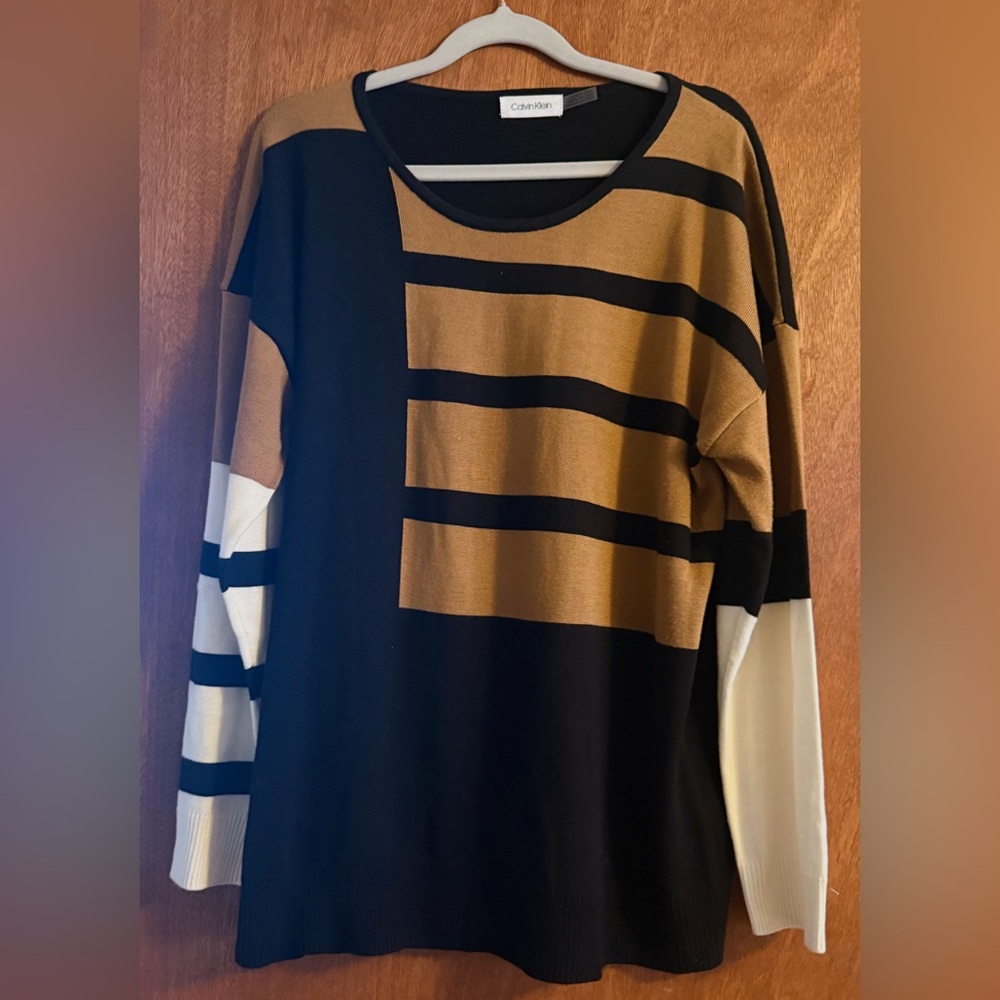 Calvin Klein Black and Tan Knit Top